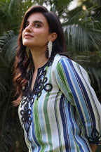 Printed Kurta Set With Lace Embroidery