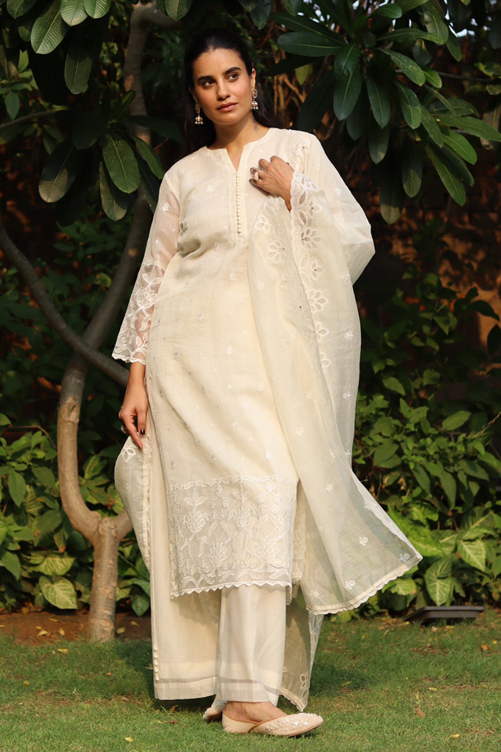 Hana Mul Chanderi Embroidered Kurta Set