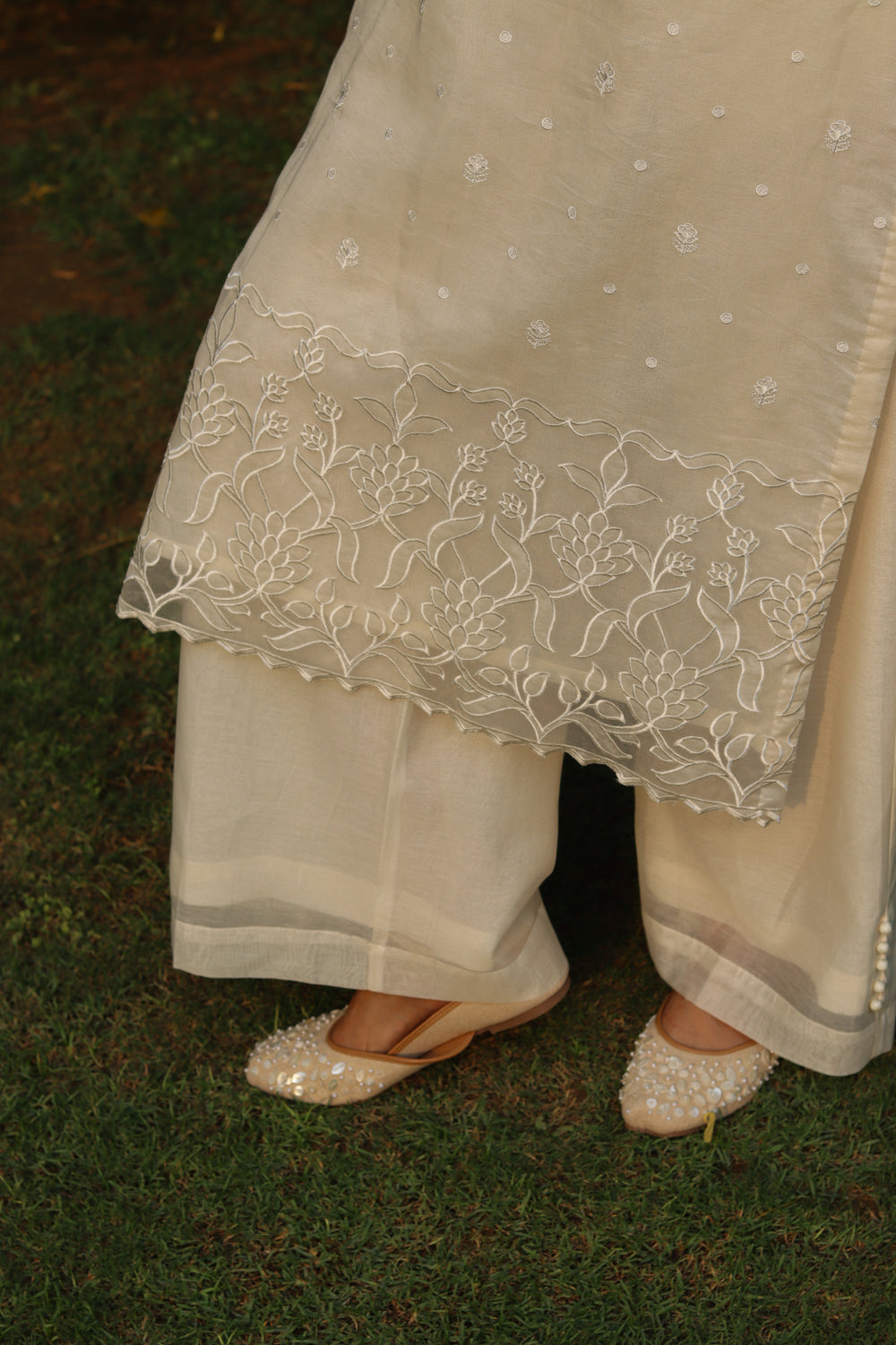 Hana Mul Chanderi Embroidered Kurta Set