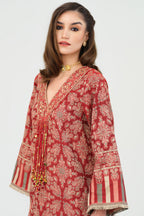 Inaaya Embroidered Shawl Kaftan (Red)
