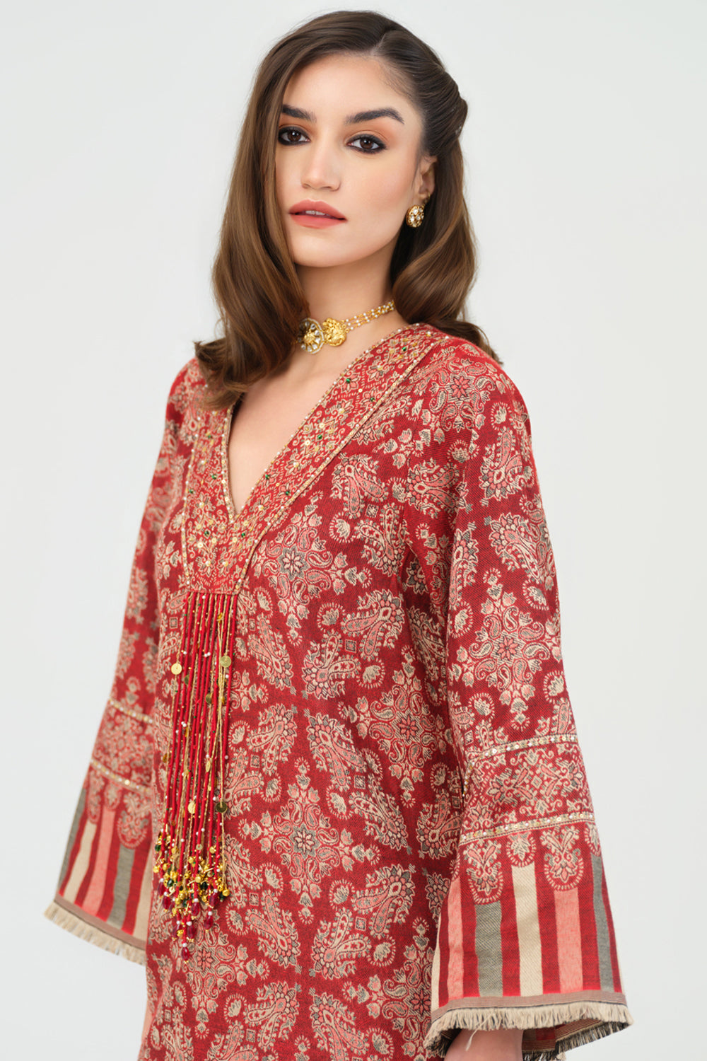 Inaaya Embroidered Shawl Kaftan (Red)