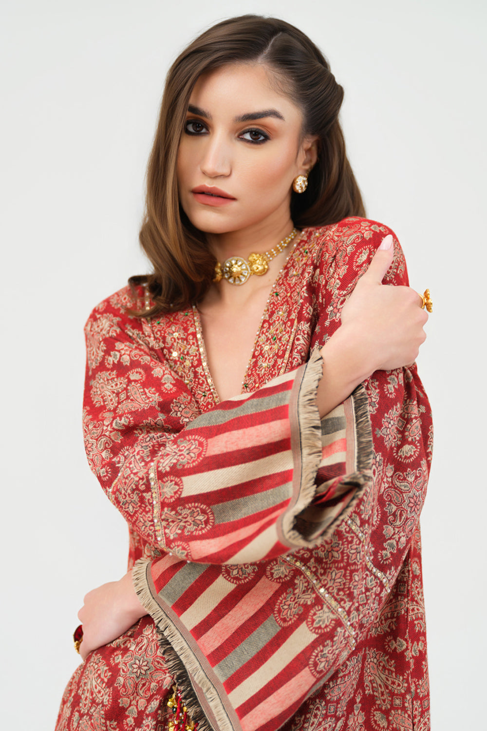 Inaaya Embroidered Shawl Kaftan (Red)