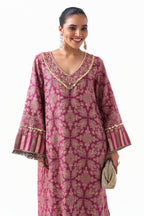 Parisa Embroidered Shawl Kaftan (Fuchsia)